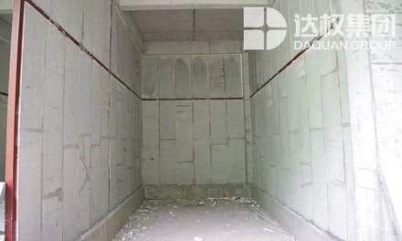 新型墻體材料的安全性是符合國家標(biāo)準(zhǔn)的